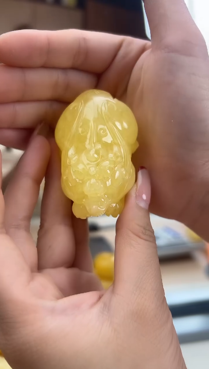 【闪购商品】琥珀裸石未镶嵌蜜蜡手串