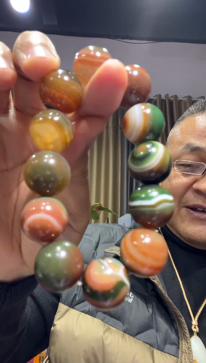 未镶嵌手链玛瑙/玉髓玛瑙手串