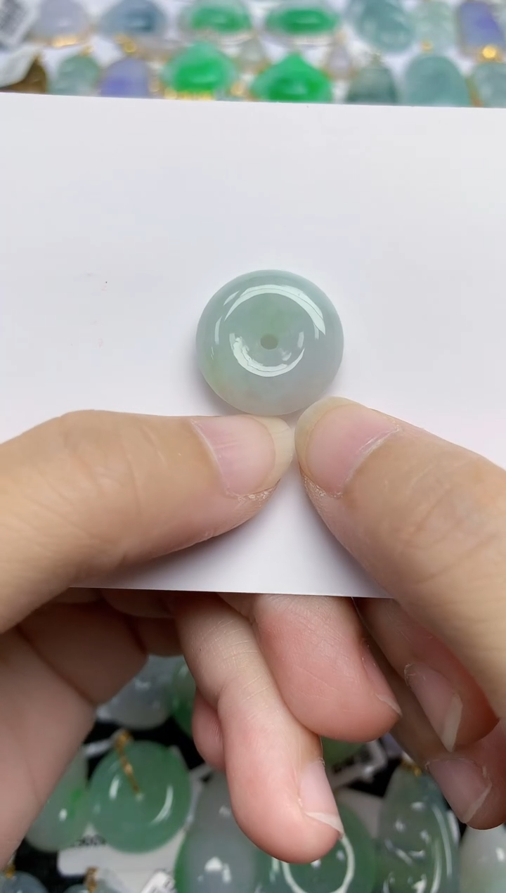 翡翠未镶嵌颈饰天然翡翠A货