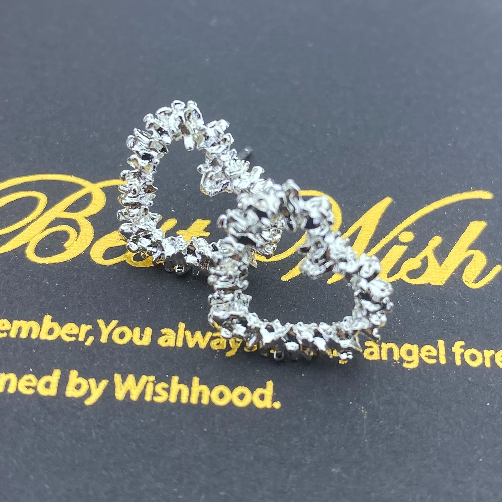 铜合金耳饰 镀k金  A0034-【心动预告】碎银子爱心耳钉 小众轻奢