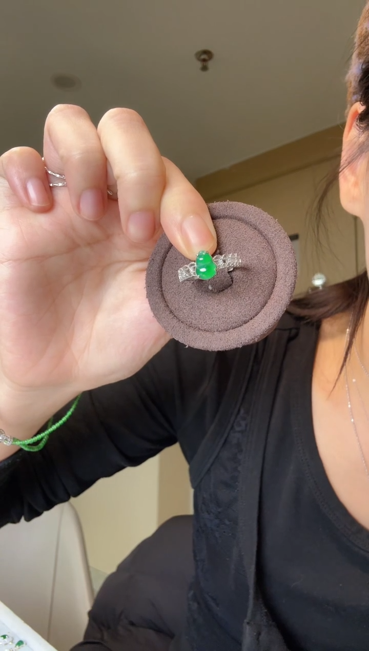 【闪购商品】翡翠戒指银S925镶嵌葫芦戒指