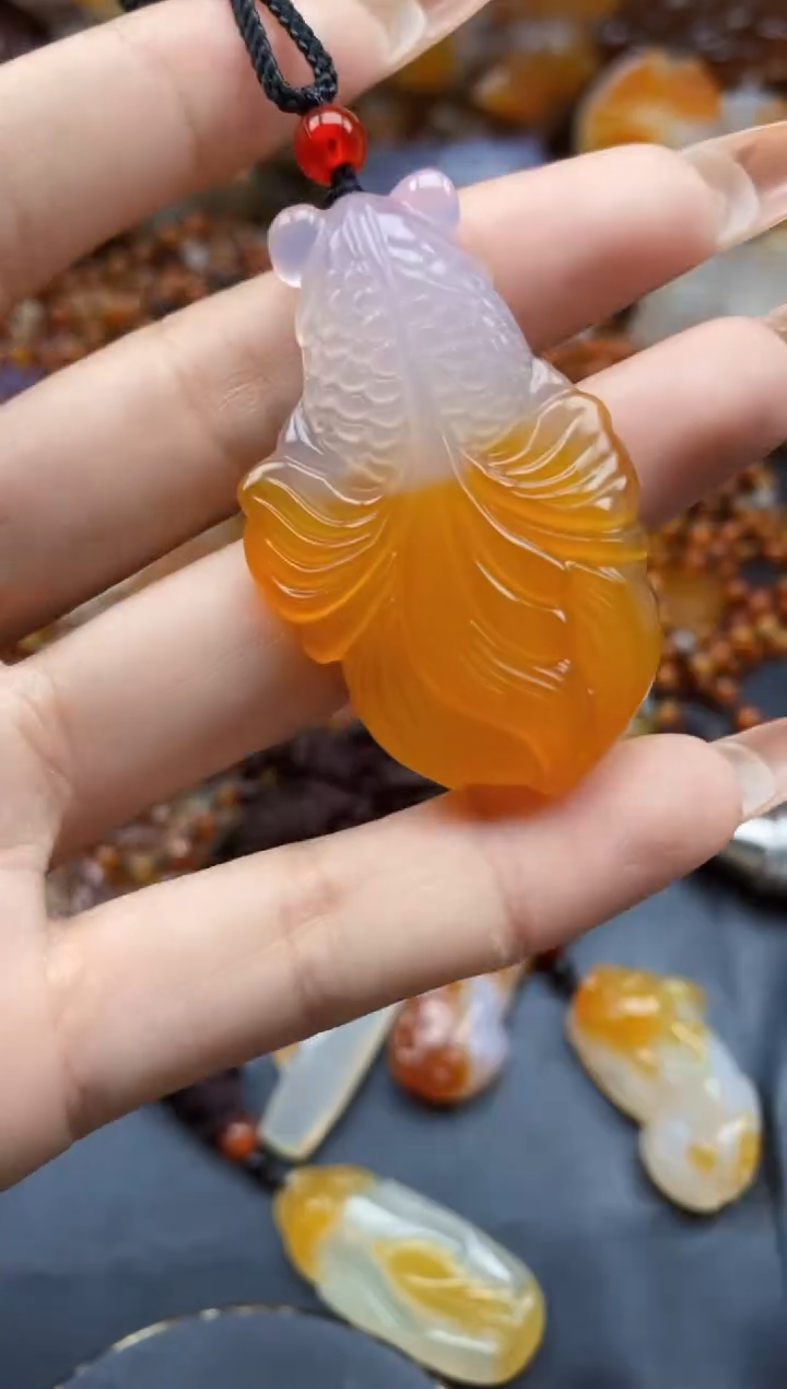 玛瑙/玉髓颈饰未镶嵌ll