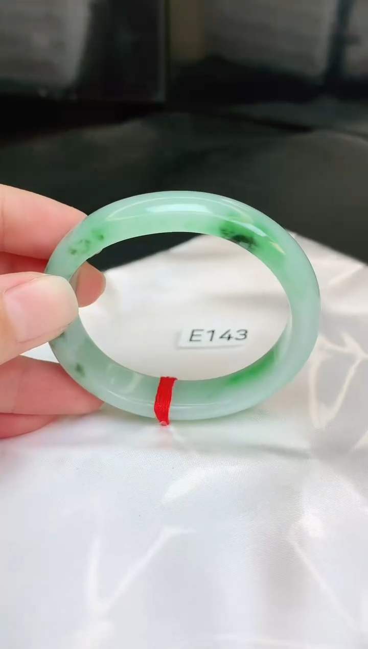 【闪购商品】翡翠手镯未镶嵌缅甸天然A货手镯