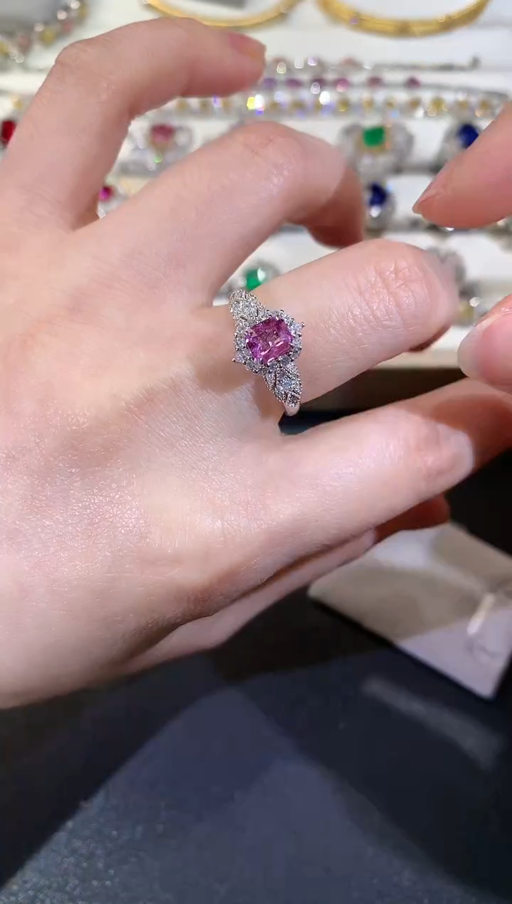 【闪购商品】彩色蓝宝石戒指18K金镶嵌R375|7800