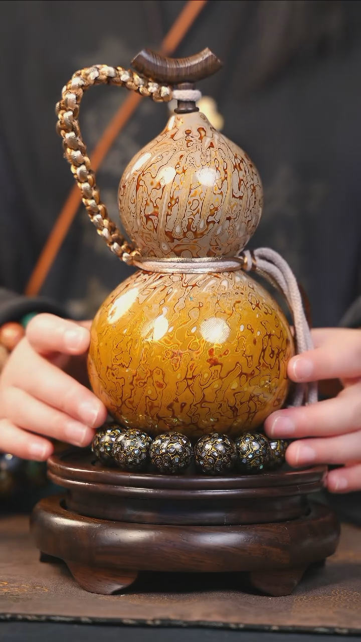 【闪购商品】YT221漆艺酒葫芦不包手串及旋转底座