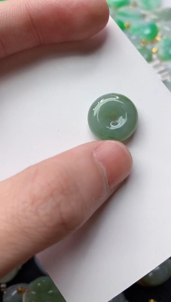 【闪购商品】翡翠颈饰未镶嵌3.........