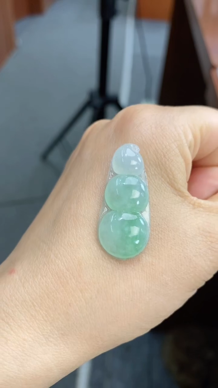 【闪购商品】翡翠颈饰未镶嵌福豆