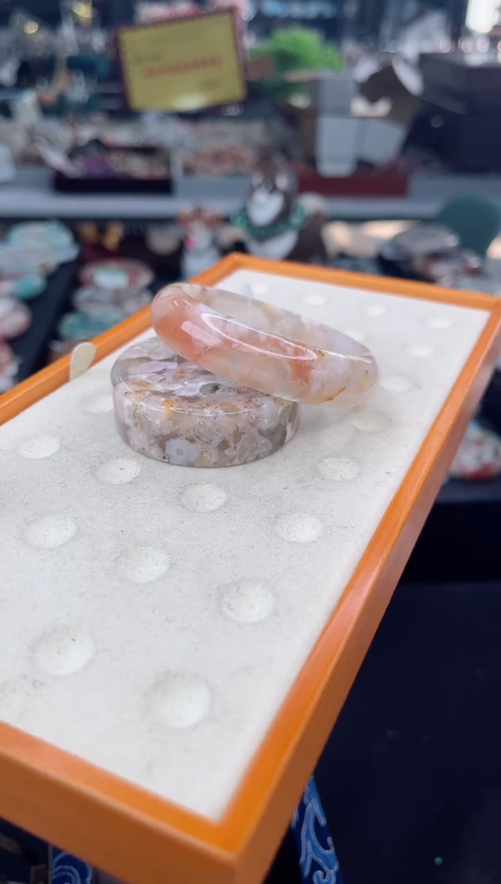 【闪购商品】石英质玉手镯未镶嵌50圈口（赠品镯心）6570203