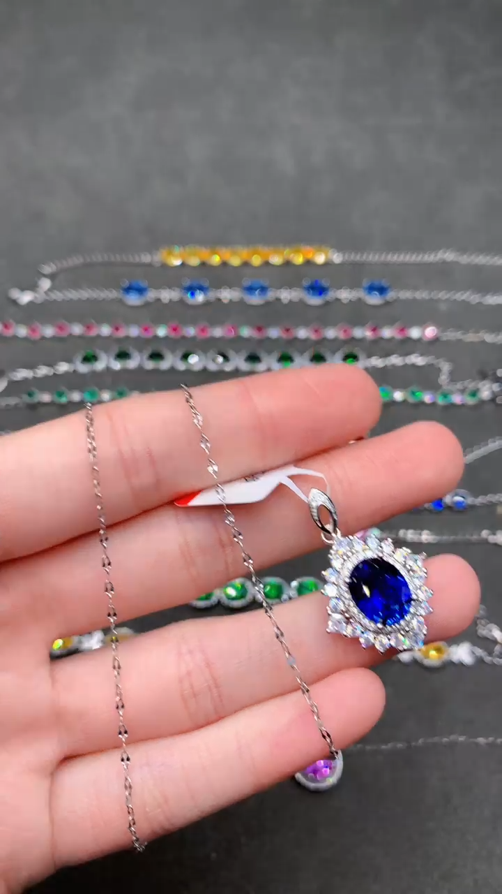 【闪购商品】蓝宝石颈饰银S925镶嵌矢车菊