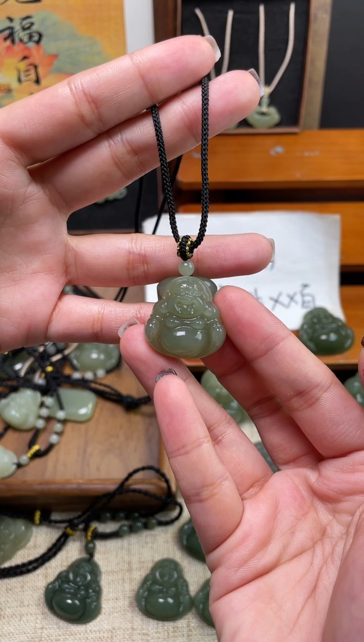 【闪购商品】和田玉颈饰未镶嵌25佛微包容