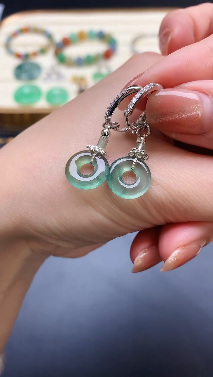 【闪购商品】翡翠耳饰银S925镶嵌64甜甜圈|1680+0