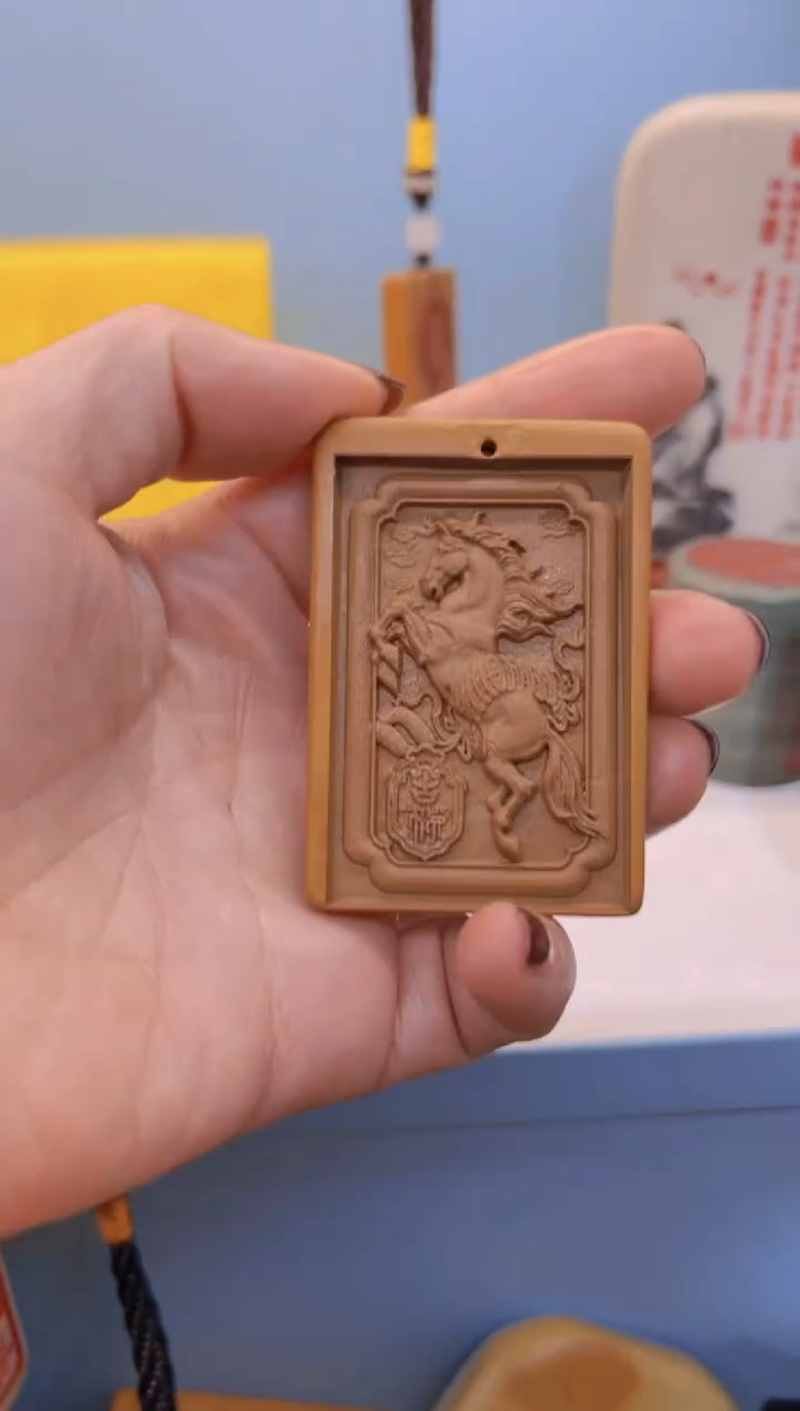 【闪购商品】松花石金丝玉奇石雕刻摆件111