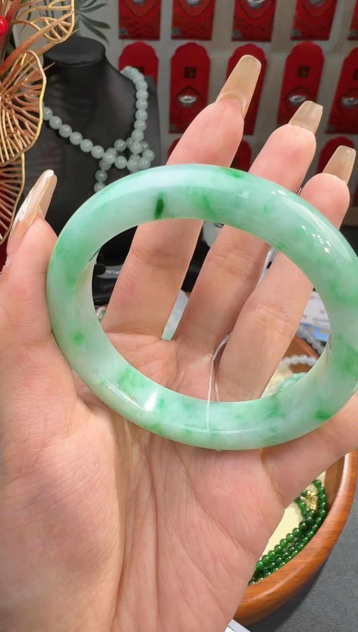 【闪购商品】翡翠手镯未镶嵌手镯