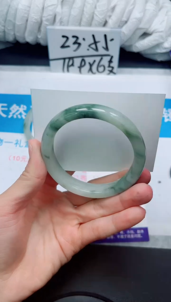 【闪购商品】石英质玉手镯未镶嵌159