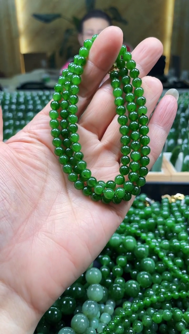 【闪购商品】和田玉（碧玉）颈饰未镶嵌卡6微黑（多样性发货发一）