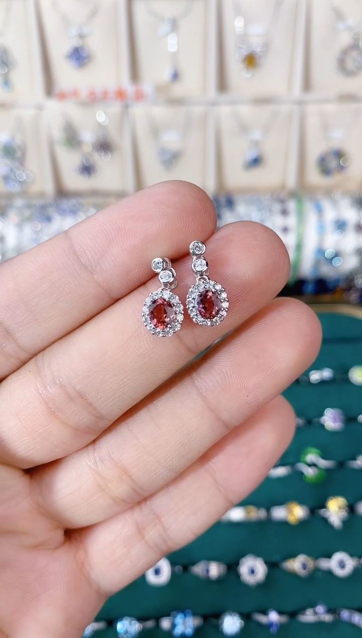 【闪购商品】碧玺耳钉银S925镶嵌带证书