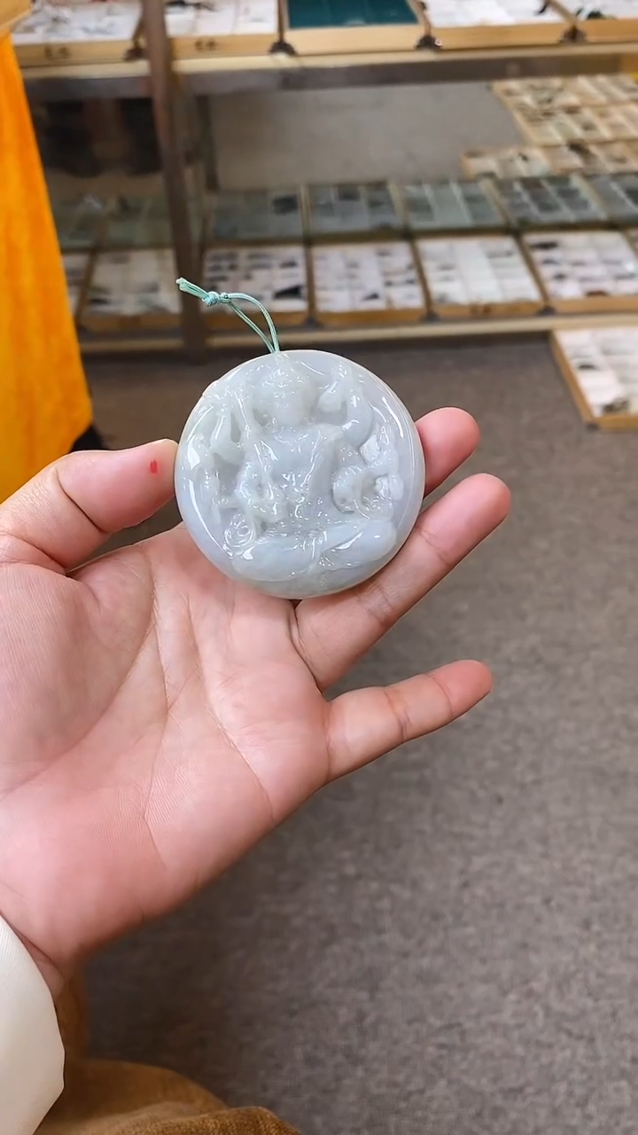 【闪购商品】翡翠颈饰未镶嵌挂件