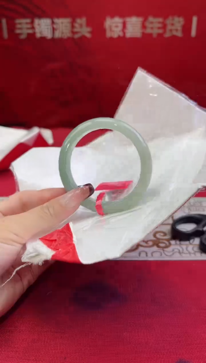 【闪购商品】翡翠手镯未镶嵌翡翠手镯11