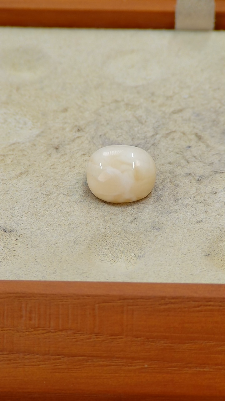 【闪购商品】蜜蜡裸石未镶嵌俄料微瑕10加MM0.935克