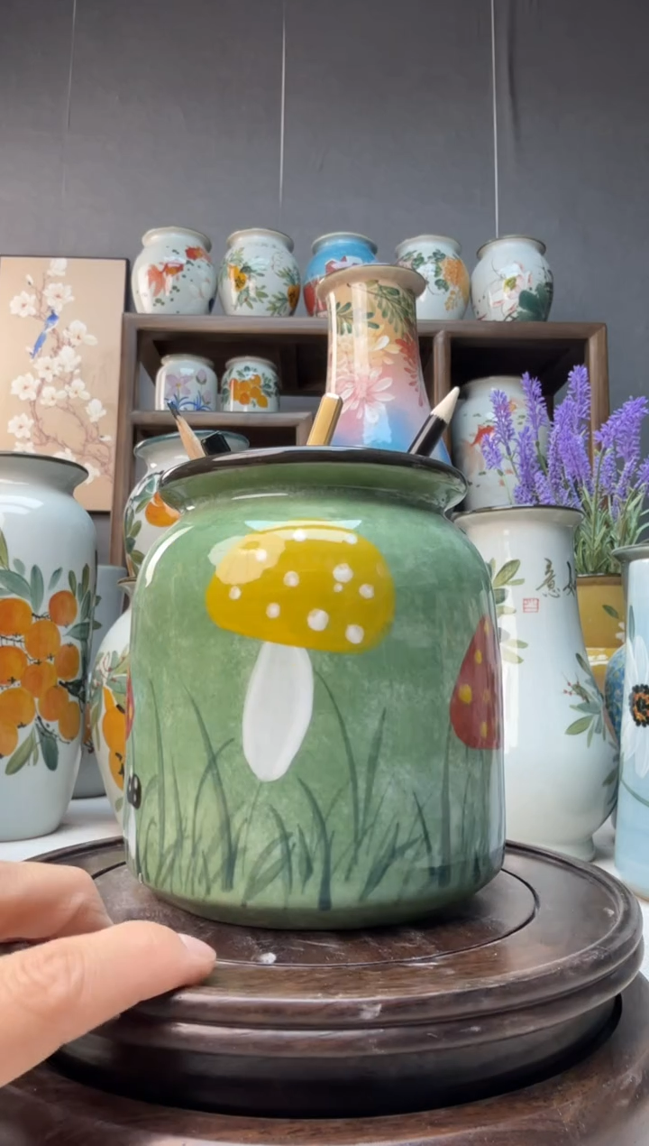 【闪购商品】瓶景德镇手绘陶瓷花瓶底部无孔高12口9左右