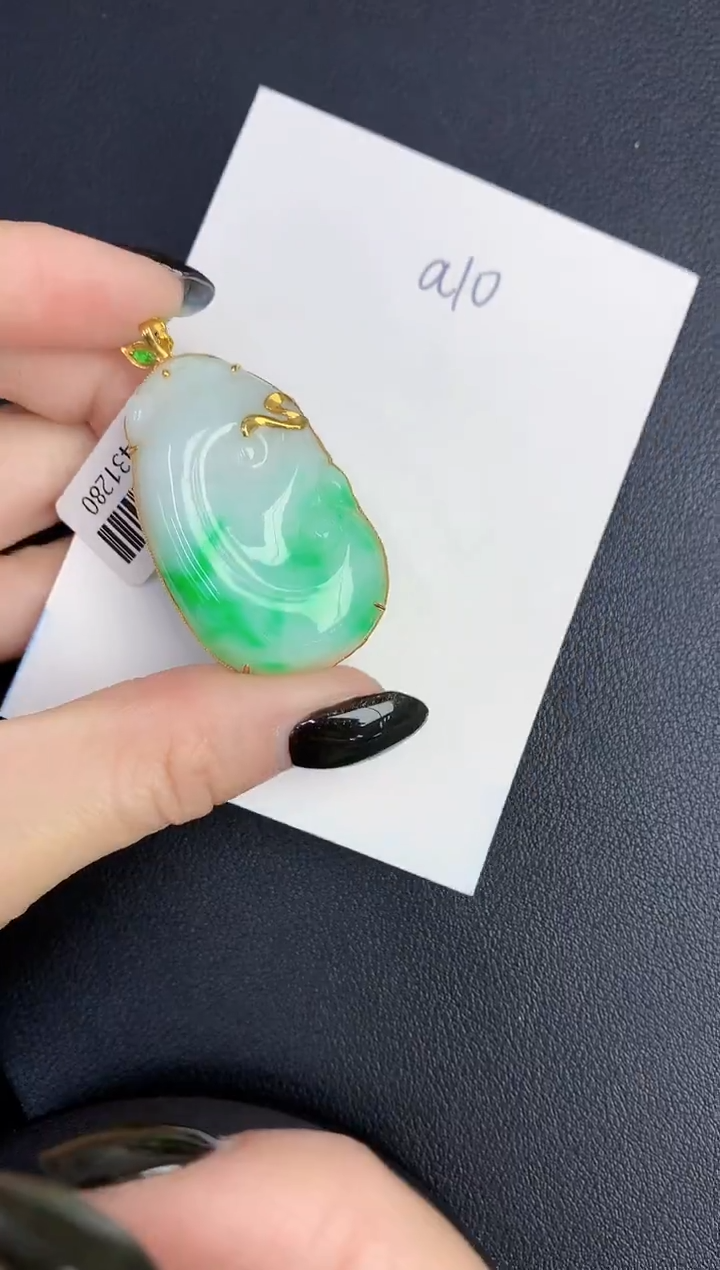 【闪购商品】翡翠颈饰18K金镶嵌0000000000