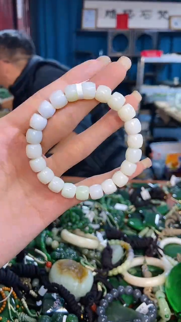 未镶嵌和田玉挂件1