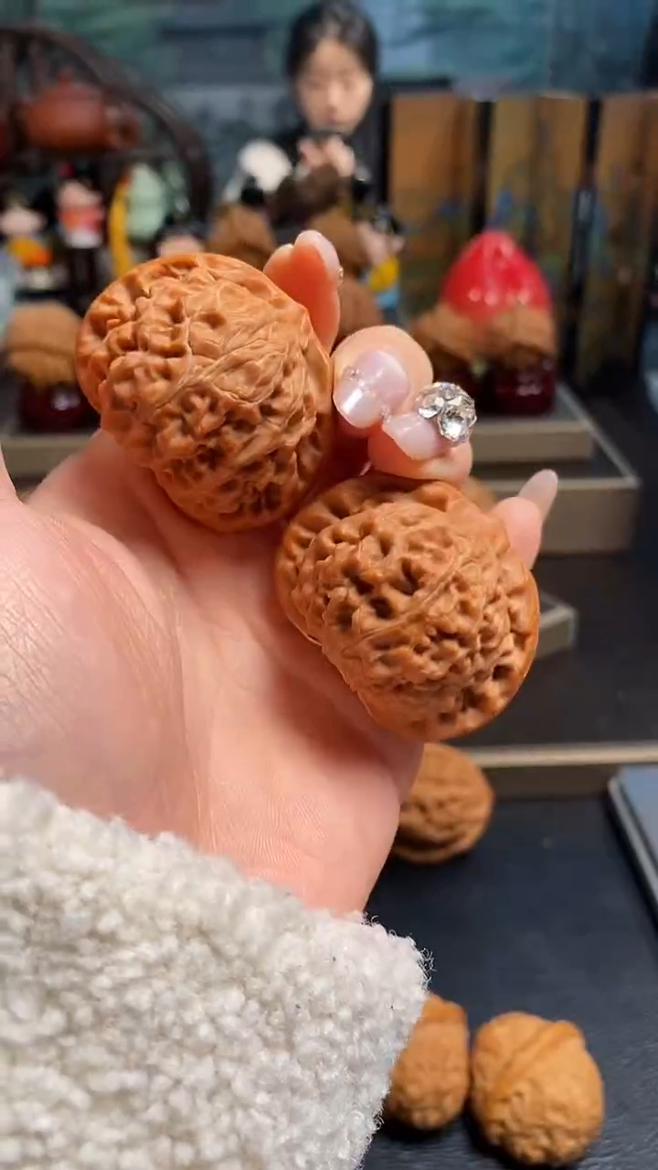 【闪购商品】文玩核桃吊坠H826宫灯43