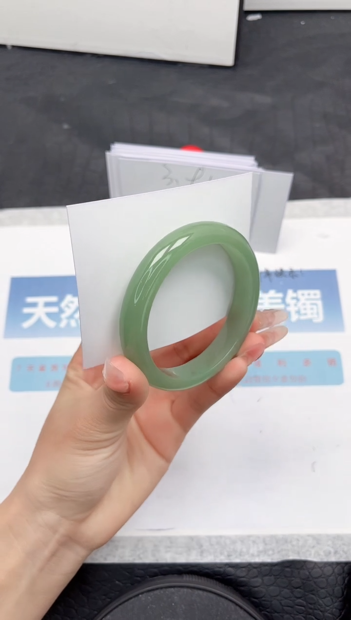 【闪购商品】石英质玉手镯未镶嵌N298-58.1