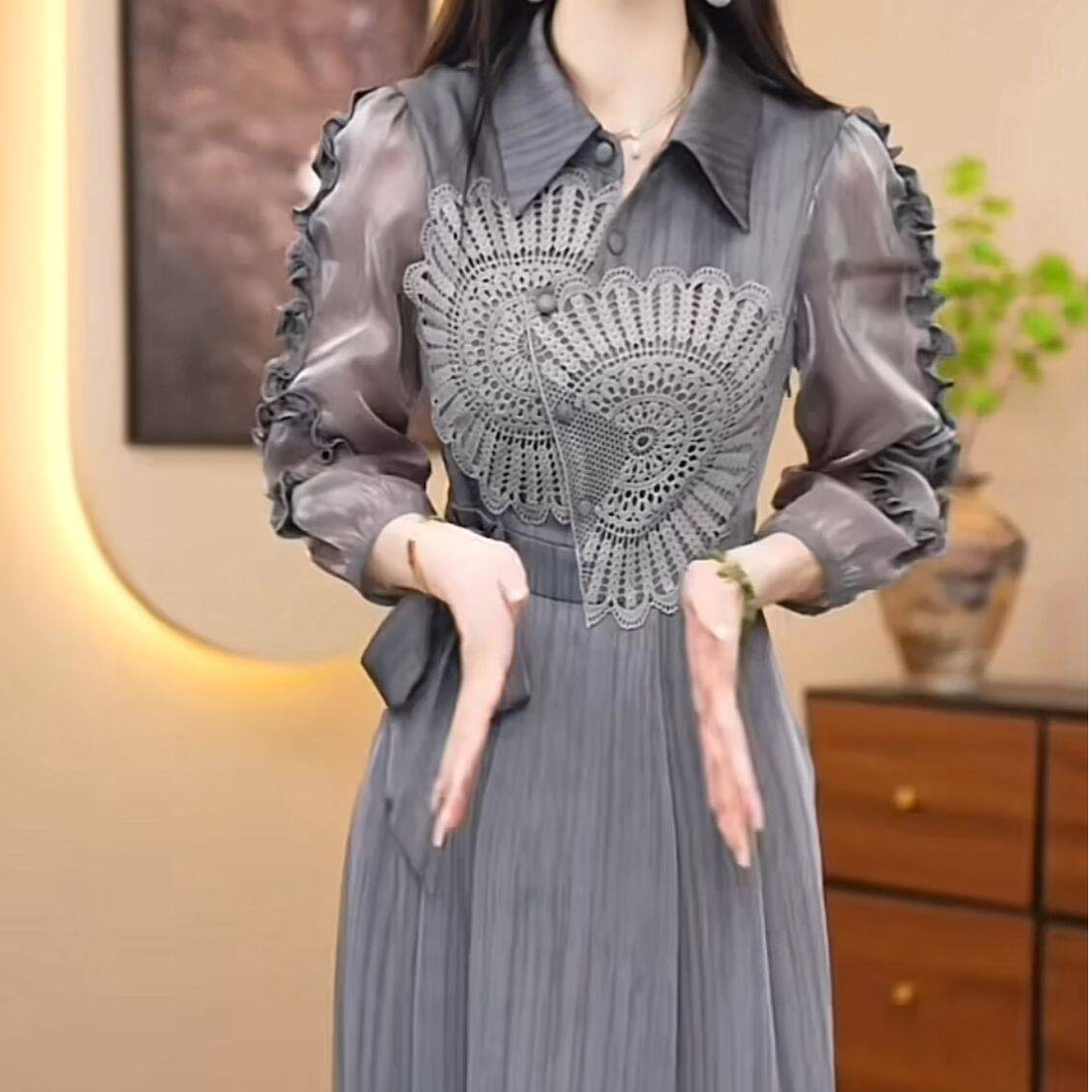 洋气显瘦复古收腰中长款时尚气质减龄设计感连衣裙