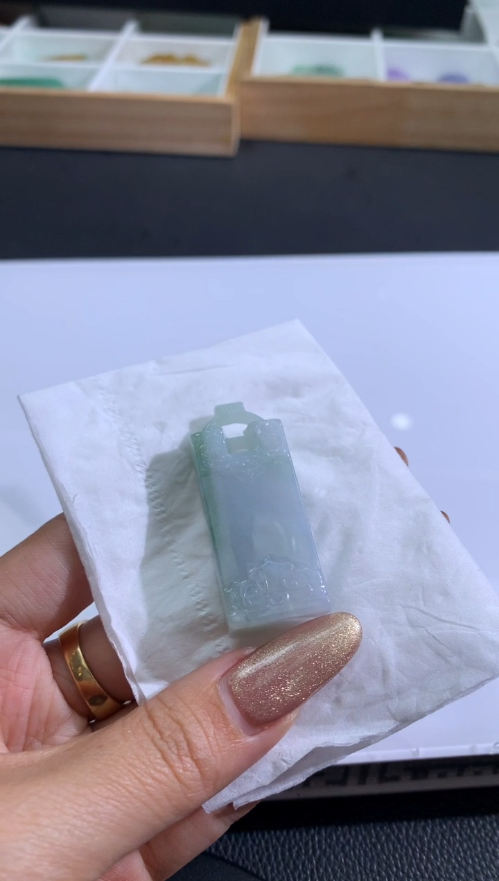 【闪购商品】定制翡翠未镶嵌翡翠