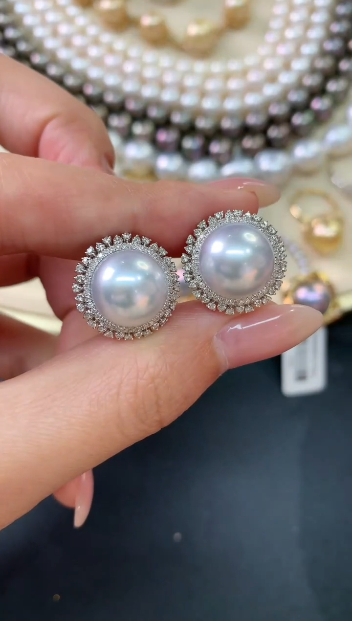 18K金镶嵌海水珍珠耳饰Q377|15800