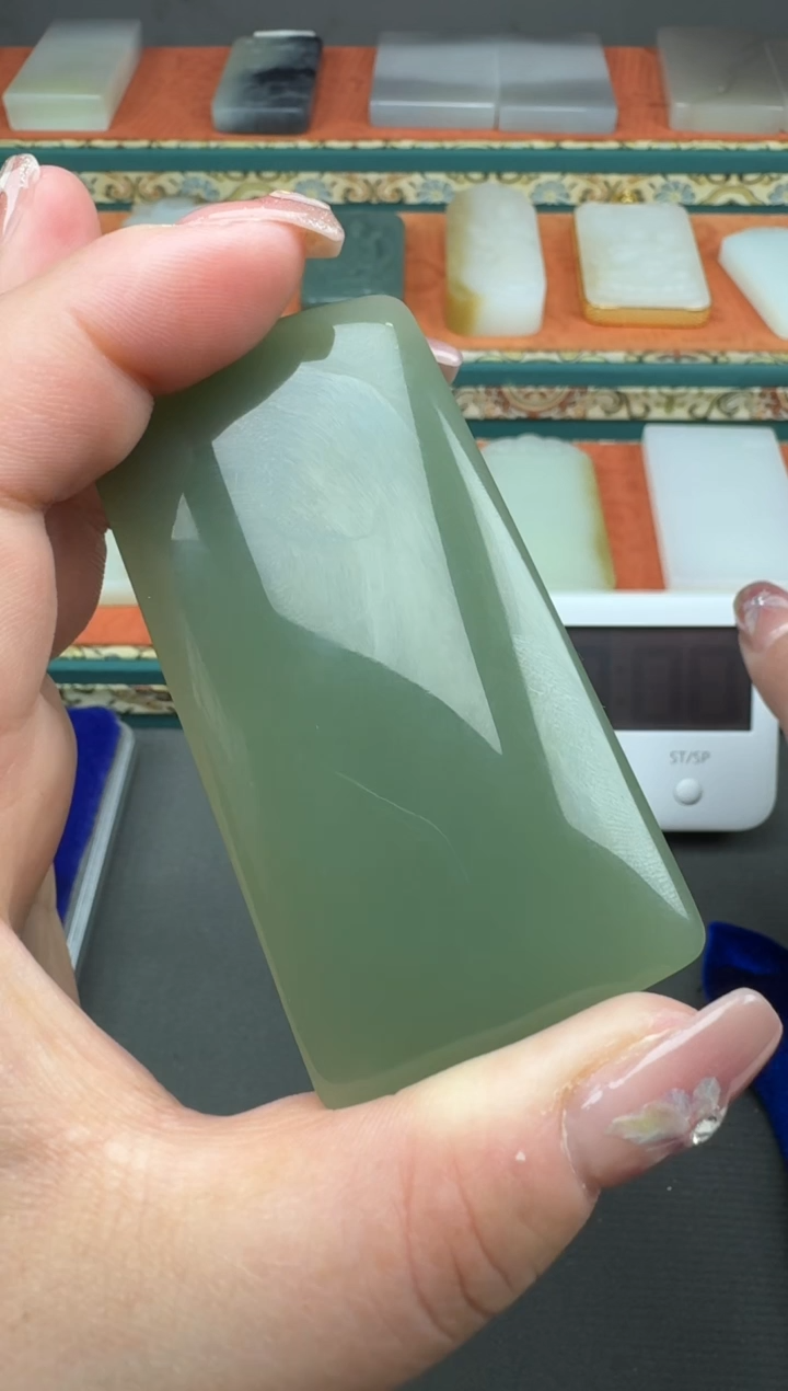 【闪购商品】和田玉颈饰未镶嵌姗姗