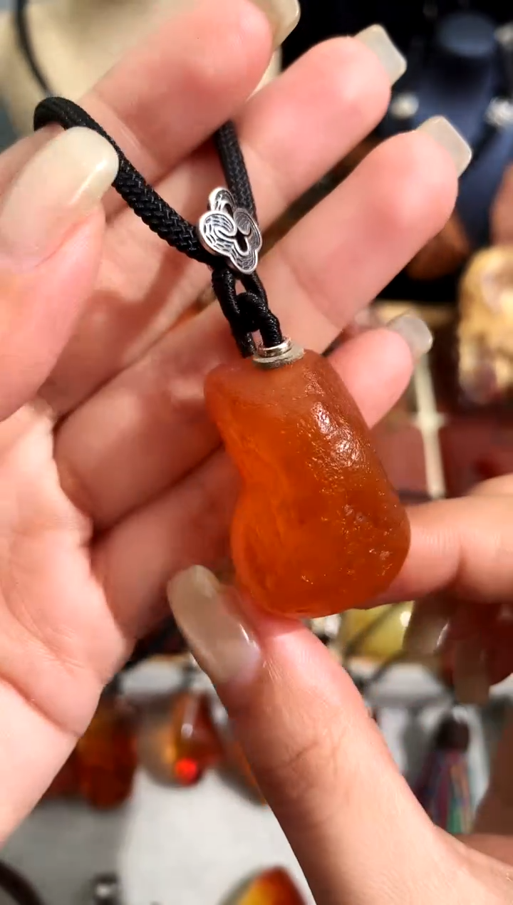 【闪购商品】蜜蜡裸石未镶嵌似玉
