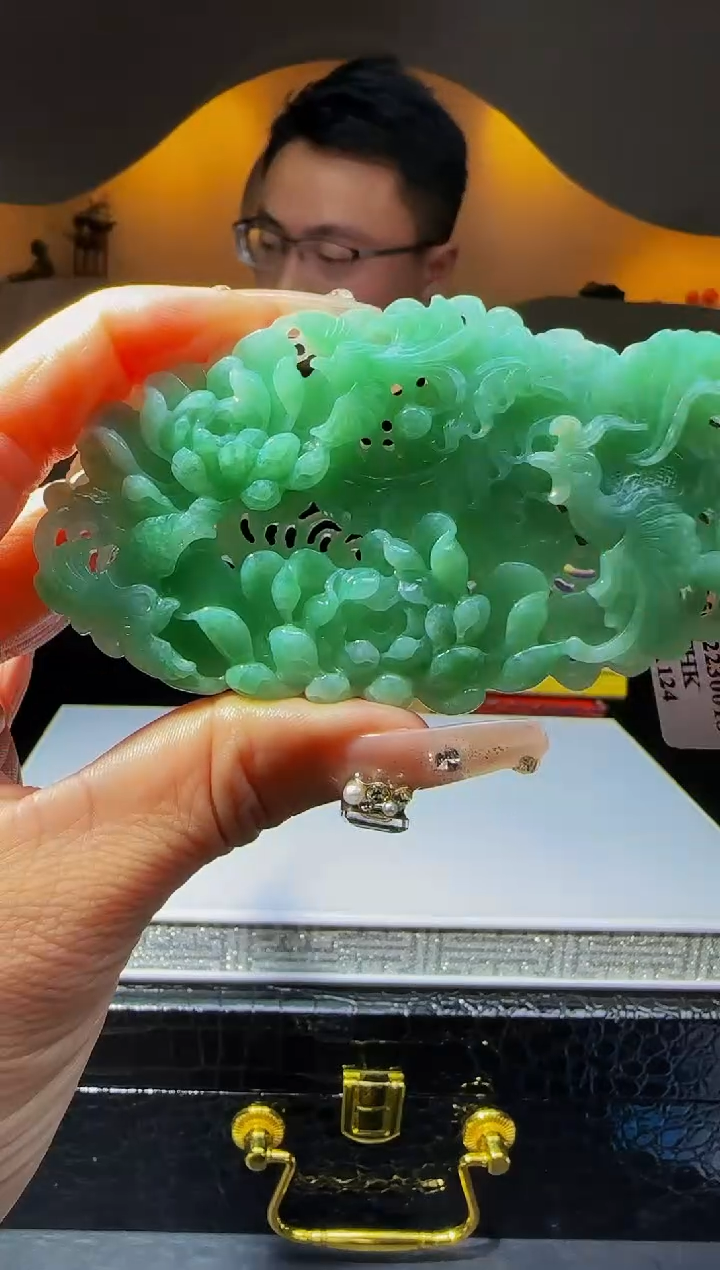 【闪购商品】定制翡翠未镶嵌Q01680翡翠毛货