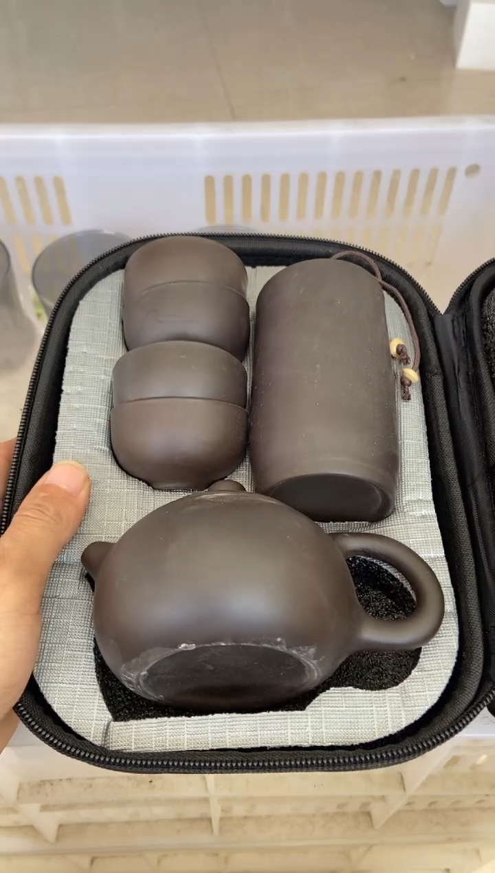 无运费险有瑕疵的摄影的产品有使用过的痕迹有点脏介意勿拍杯