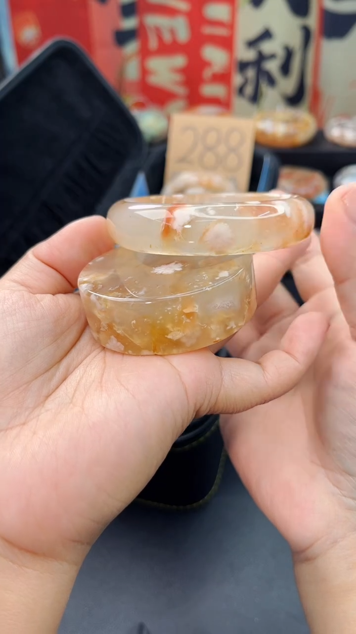 【闪购商品】石英质玉手镯未镶嵌赠送镯心（圈口58