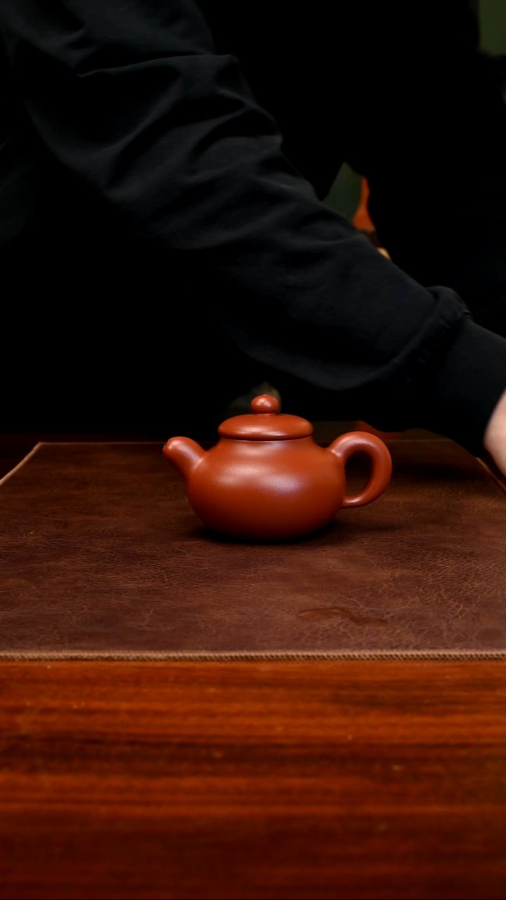 【闪购商品】紫砂茶壶薄胎沁泉145cc朱泥