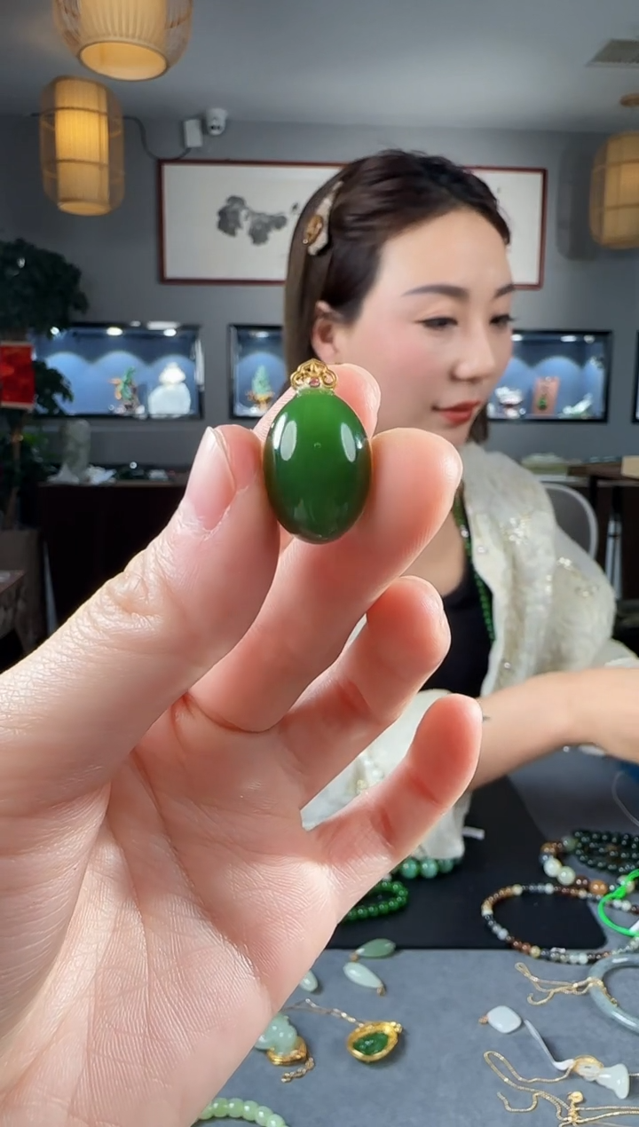 【闪购商品】和田玉吊坠(不含链)18K金镶嵌1