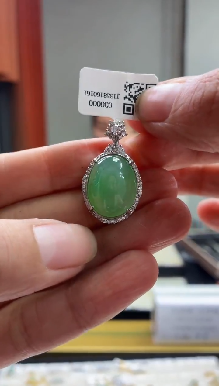 颈饰银S925镶嵌翡翠1111111111