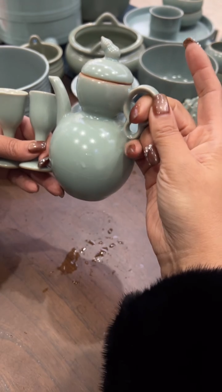 瓷片原产地原矿釉汝瓷