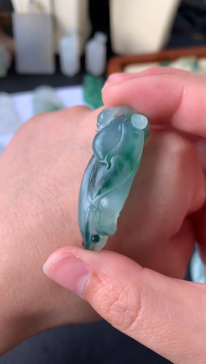 【闪购商品】定制翡翠未镶嵌翡翠