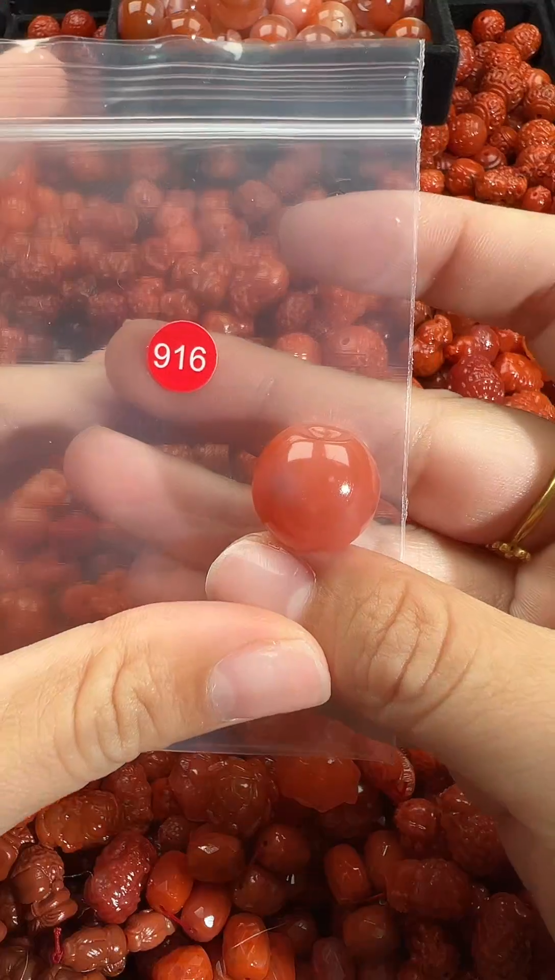 颈饰未镶嵌南红玛瑙1