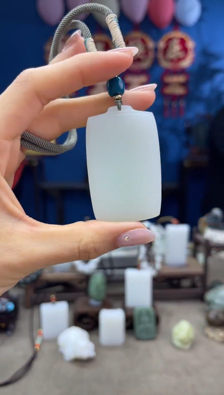 【闪购商品】和田玉颈饰未镶嵌1