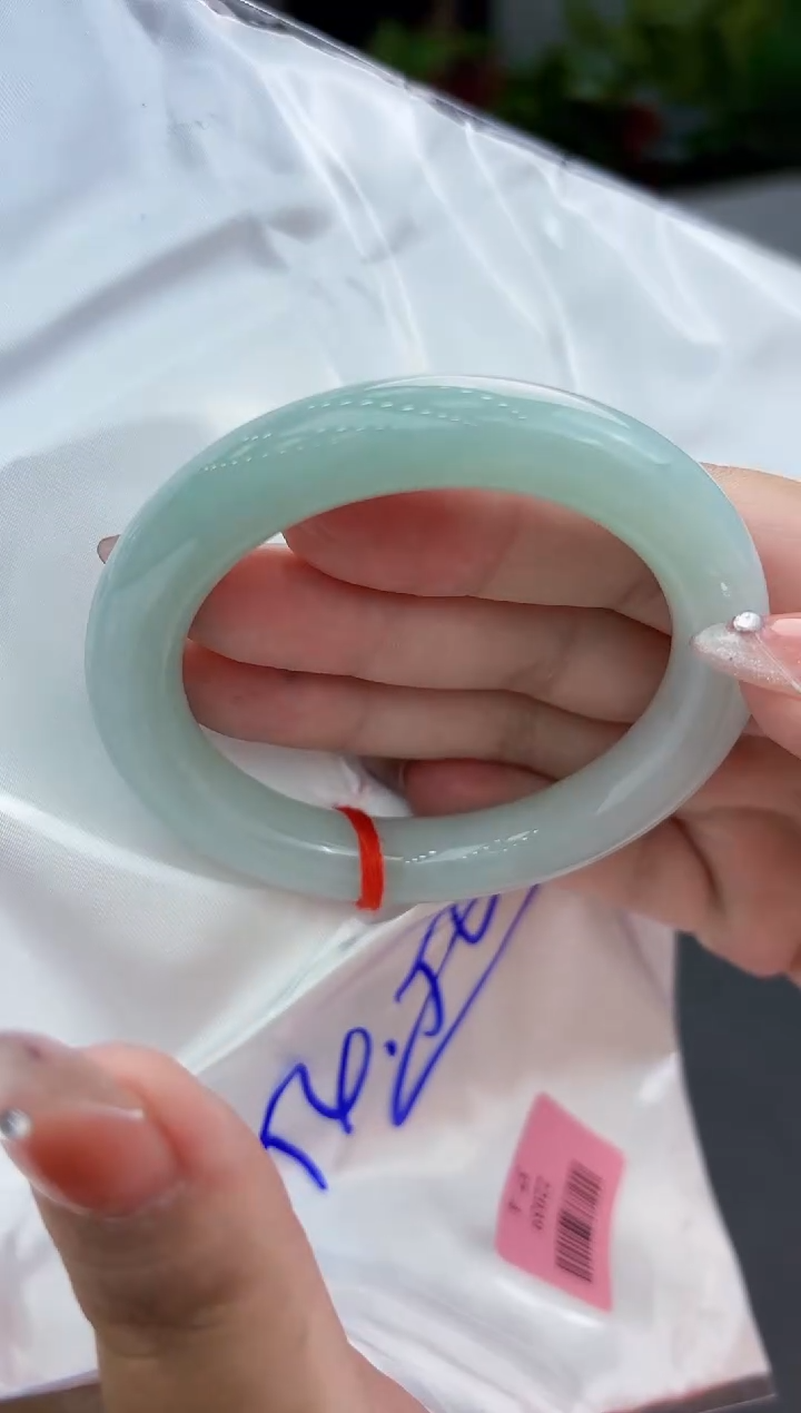 【闪购商品】翡翠手镯未镶嵌翡翠手镯