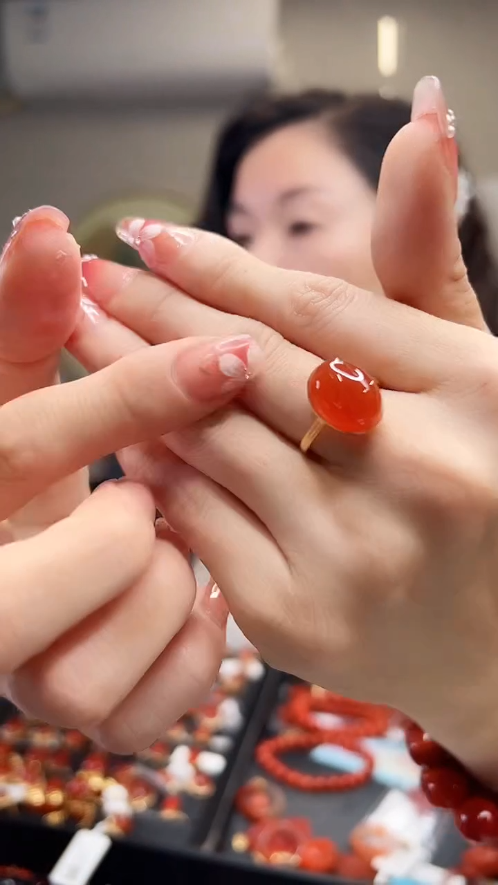 【闪购商品】南红玛瑙戒指18K金镶嵌/YK