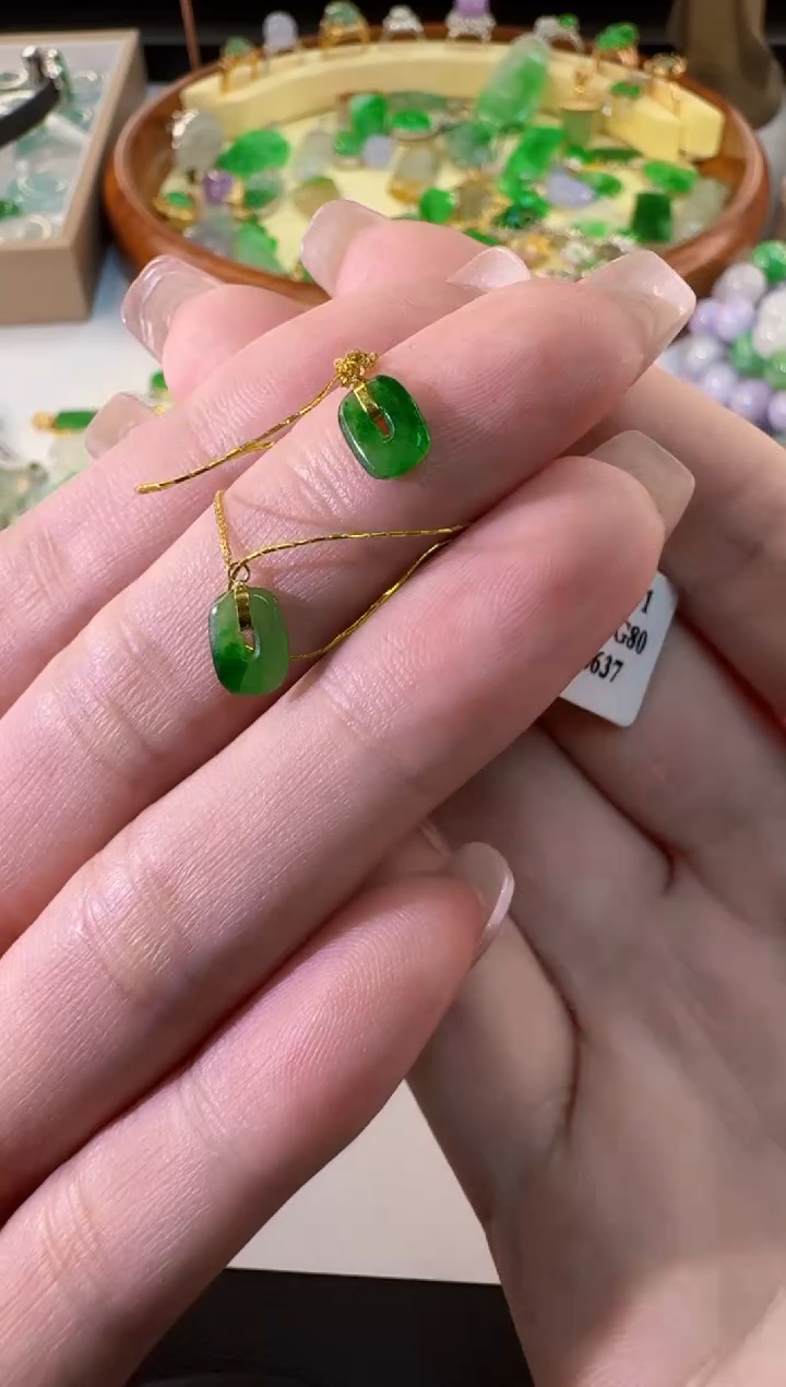 【闪购商品】翡翠耳饰18K金镶嵌缅甸翡翠A货