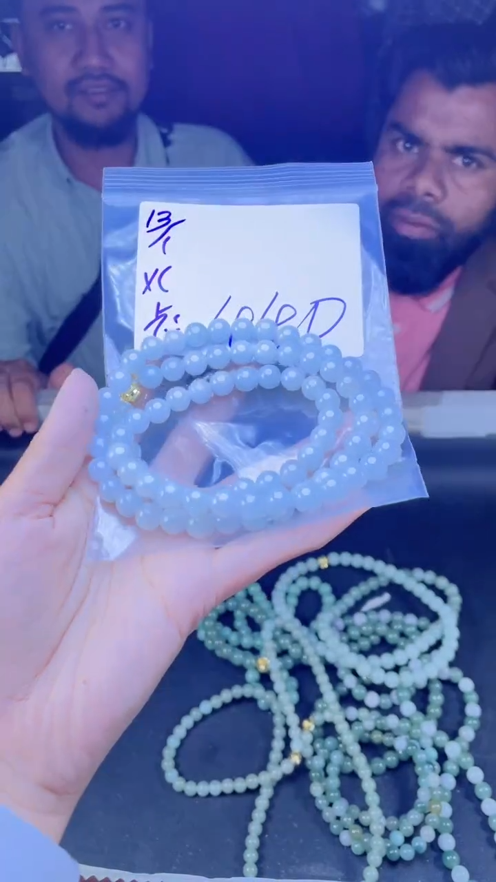 【闪购商品】定制翡翠未镶嵌珠串