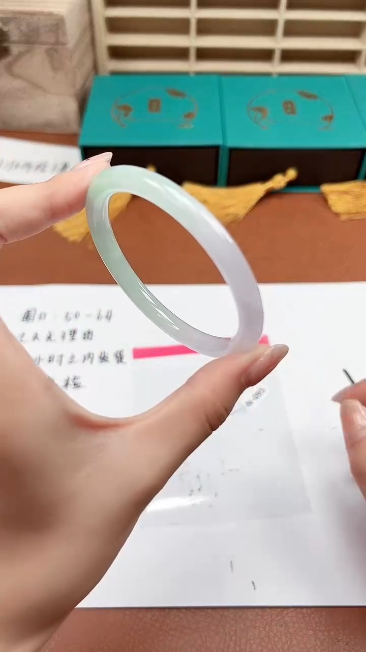 缅风精美手镯礼盒装N095