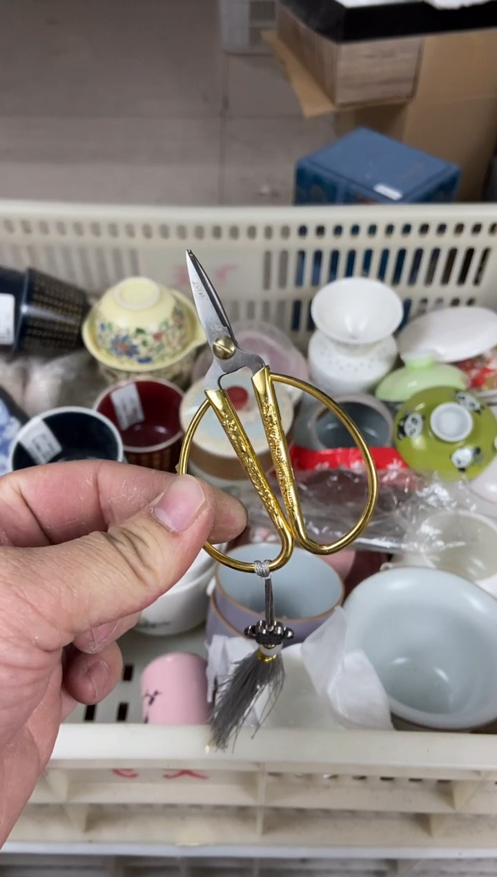 杯无运费险有瑕疵的摄影的产品有使用过的痕迹有点脏介意勿拍
