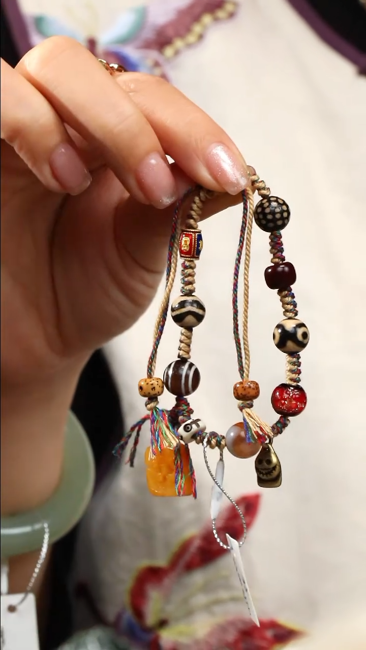 【闪购商品】大叶紫檀（黑酸枝木类）复古藏式风手串